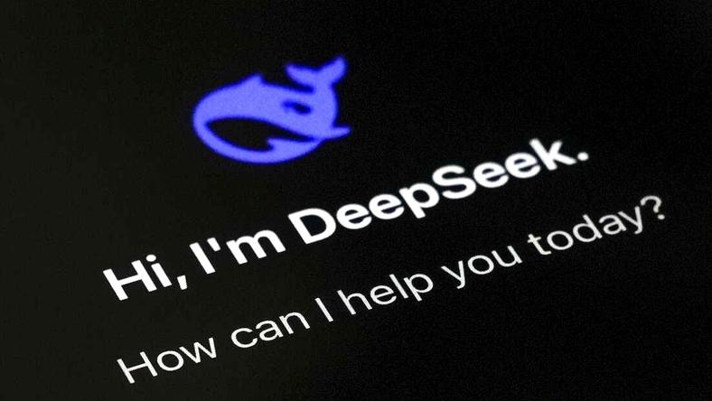 R2来之前，DeepSeek又放了个烟雾弹