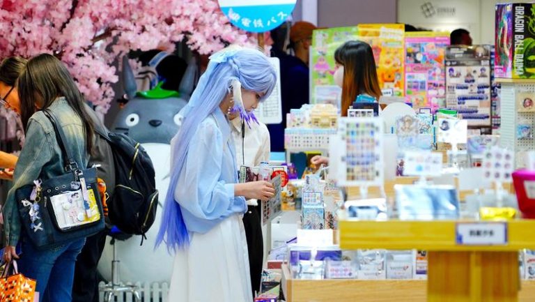 二次元加盟成红海：150万起步、25万装修、70%退货保障