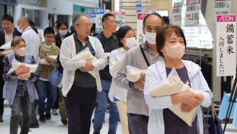 一场日本人吃不上米的危机，与幕后大概率黑手