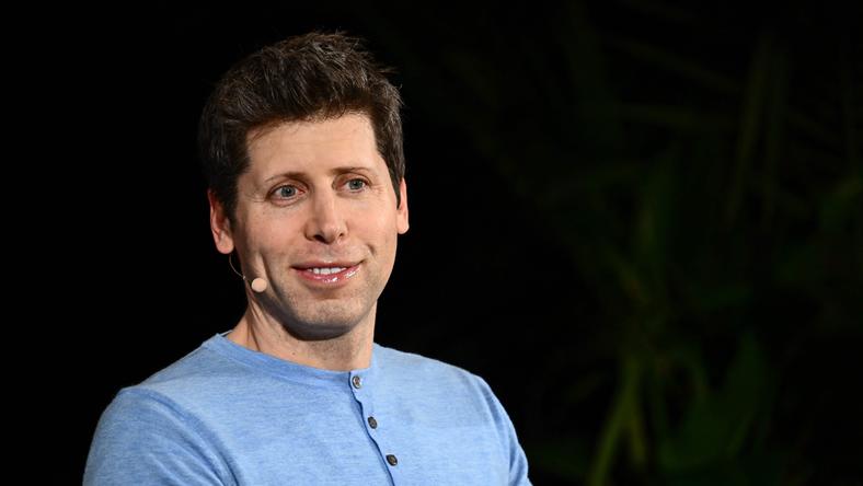 Sam Altman：AI正在接管想象力