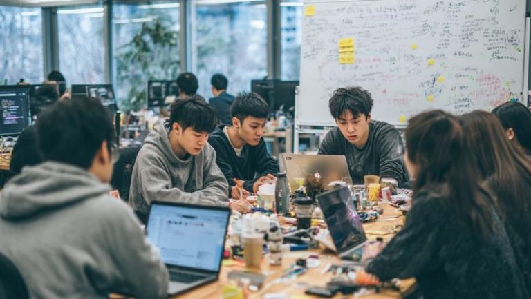 Google这个免费AI编程产品，发布不到1天就翻车？