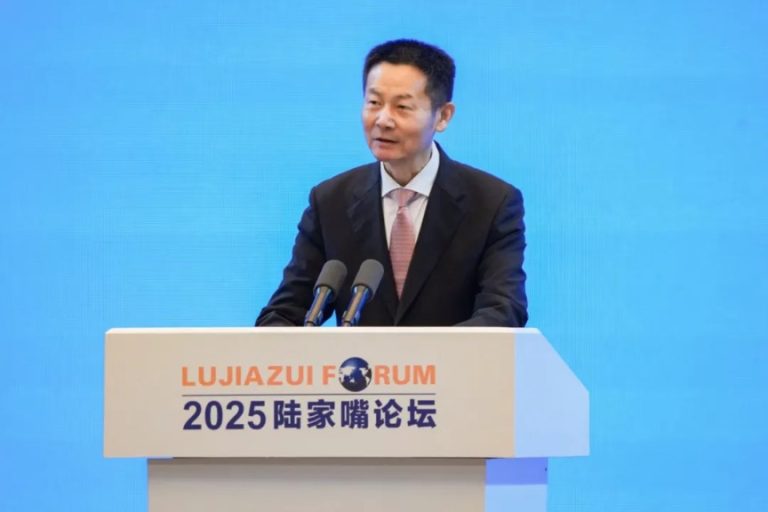吴清：创业板正式启用第三套标准 支持优质未盈利创新企业上市