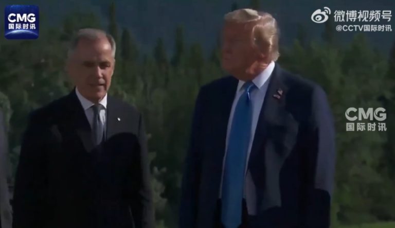 G7会没开完 特朗普提前回国 就在白宫战情室 美防长将与其会面！