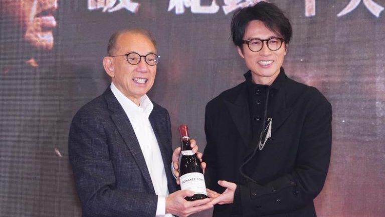 166亿港元债务危机，英皇群星能救“港娱教父”吗？