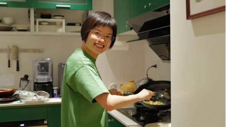 被优绩主义困住的人，无法好好吃饭