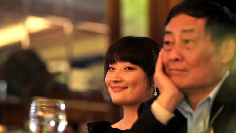 宗庆后未在香港汇丰以个人名义设立信托，21亿美元是谁的？