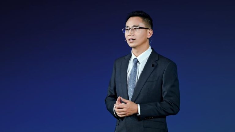 “比亚迪的资源不支持搞内部 ‘赛马’，只能去跟外部竞赛”