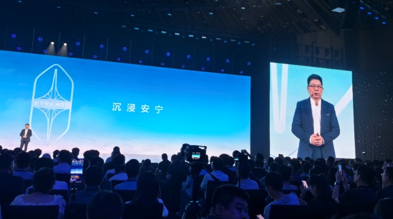 开车睡觉？余承东首次公开回应！享界下一辆车曝光