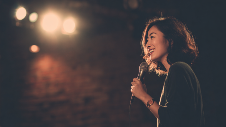 当脱口秀女演员上桌之后