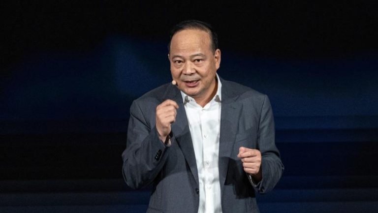 独家丨“宁王”猛砸超百亿，一场精密豪赌