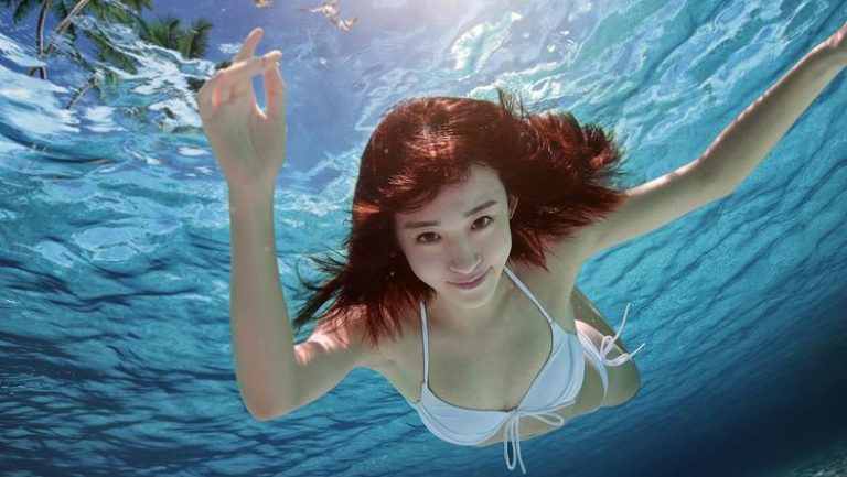 “帅哥美女领队”玩擦边的旅游团，你敢报吗？