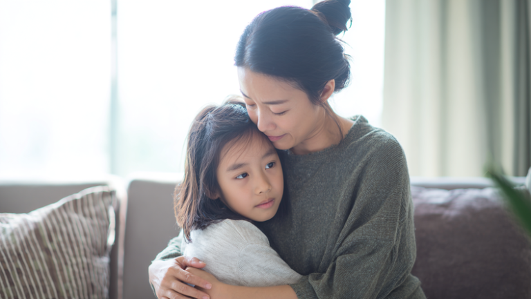 为什么东亚女儿都在做妈妈的“精神老公”？