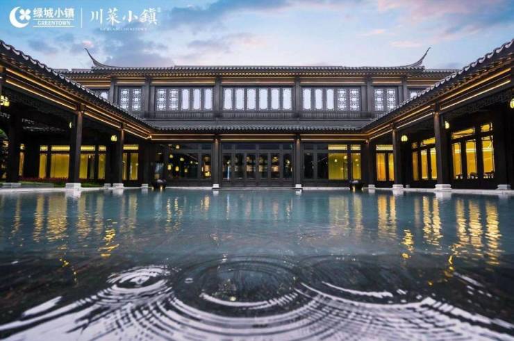 成都绿城春风里川菜小镇售楼热线丨区域规划解析丨项目精工品质丨8月最新房价及优惠资讯